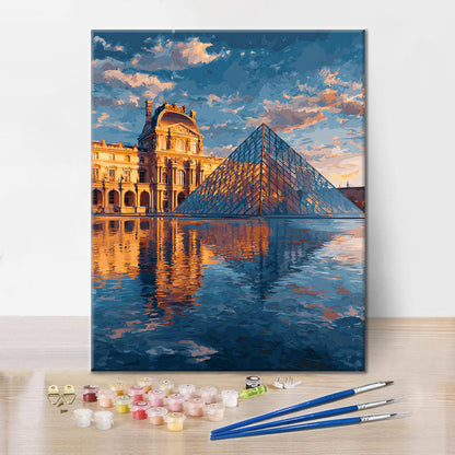 Spiegelung der Louvre-Pyramide - Malen nach Zahlen