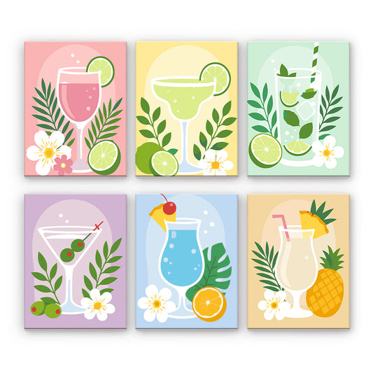 Pastellfarbene tropische Cocktails